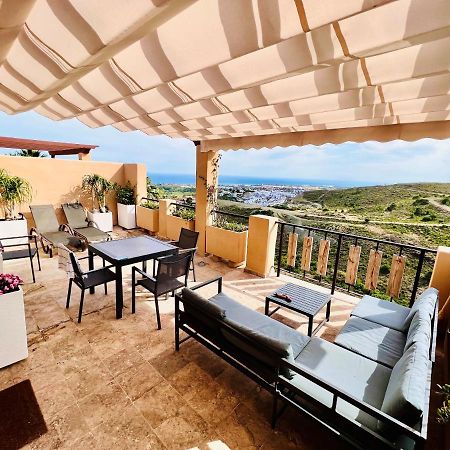 Quartiers Marbella Penthouse In Hacienda Cifuentes Benahavis Apartment Estepona Exterior photo