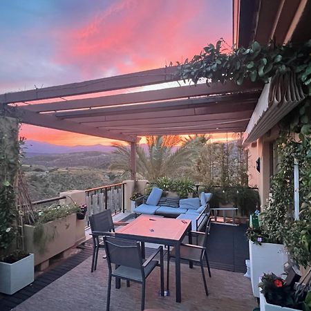 Quartiers Marbella Penthouse In Hacienda Cifuentes Benahavis Apartment Estepona Exterior photo
