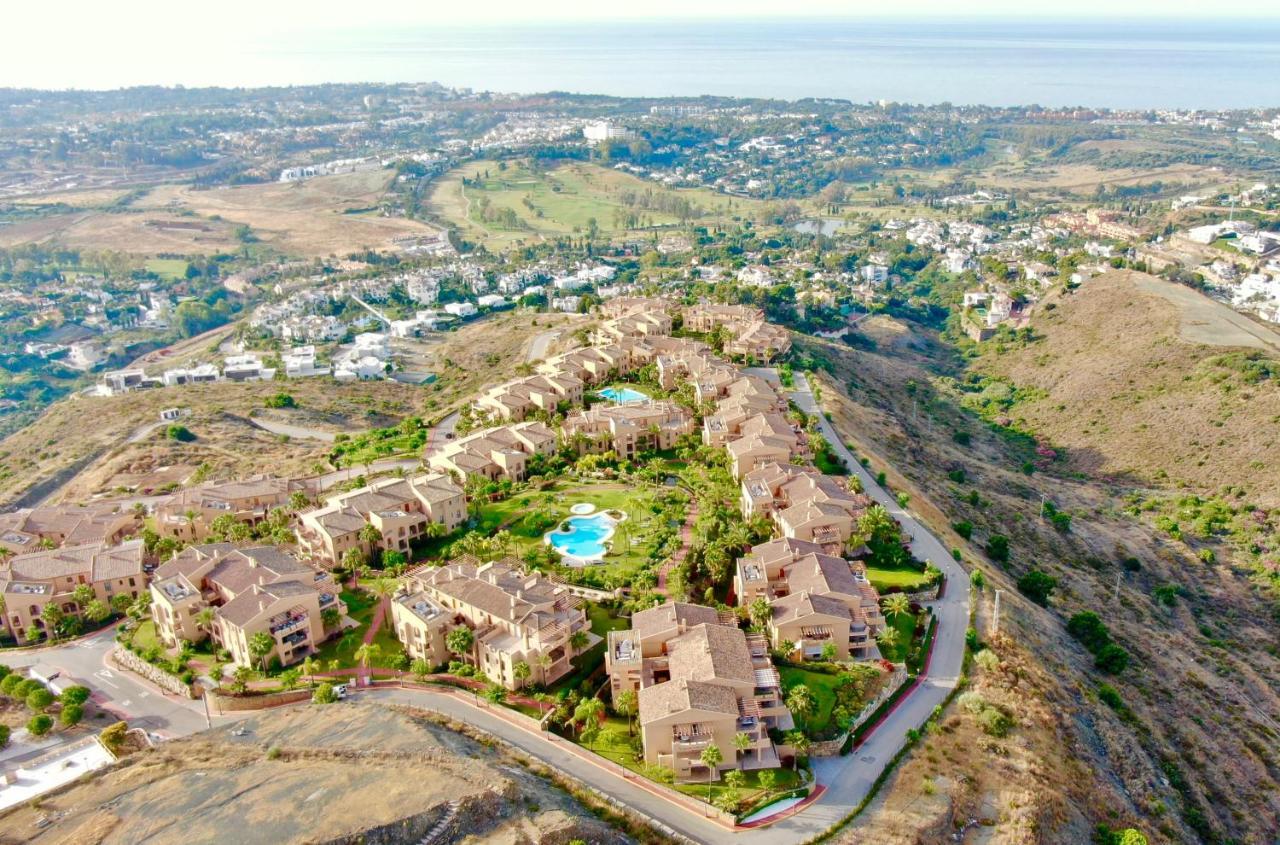 Quartiers Marbella Penthouse In Hacienda Cifuentes Benahavis Apartment Estepona Exterior photo