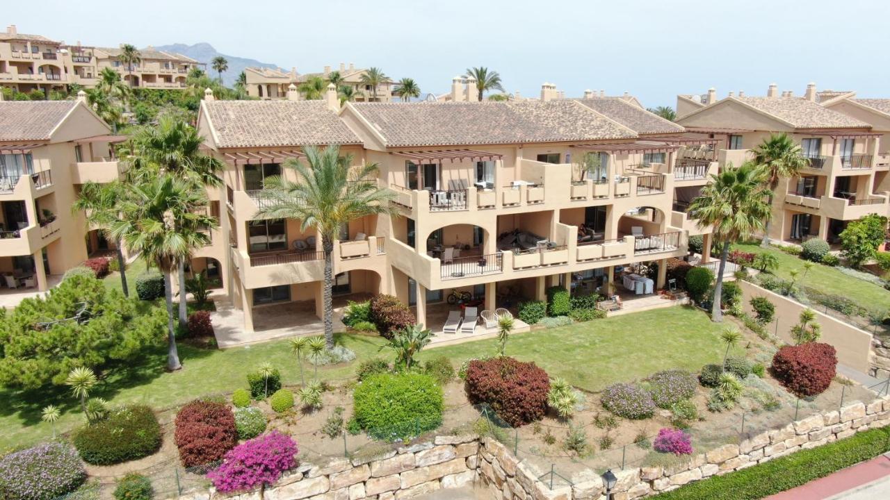 Quartiers Marbella Penthouse In Hacienda Cifuentes Benahavis Apartment Estepona Exterior photo